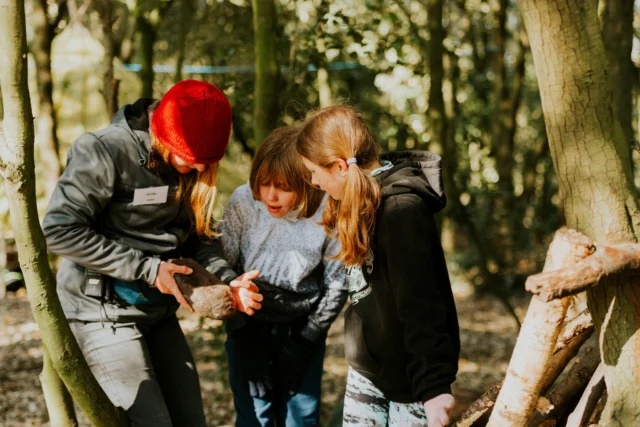 🌳 WE'RE HIRING! 🌳
🎉 Holiday Club Assistants Wanted!

Do you love working with children, being outdoors and getting stuck into fun activities?

We're looking for enthusiastic, energetic and reliable people to join our Holiday Club team at Betteshanger Park!

☀️ Fun, active and rewarding work during school holidays!
📩 Interested? Get in touch to find out more or apply!